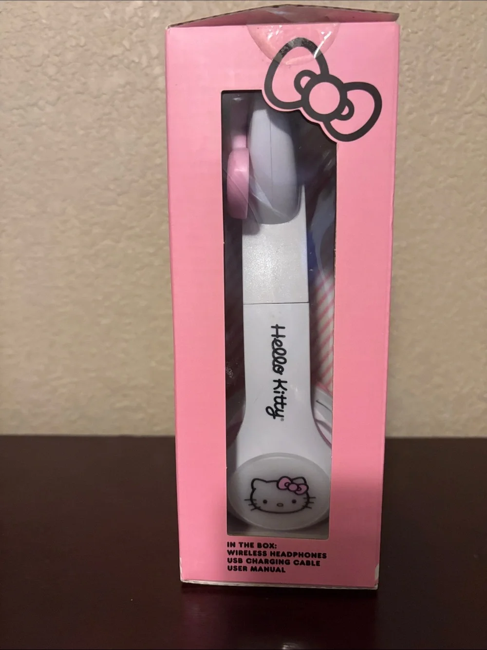 Hello Kitty Bluetooth Headphones — Pink & White Light-Up Ears